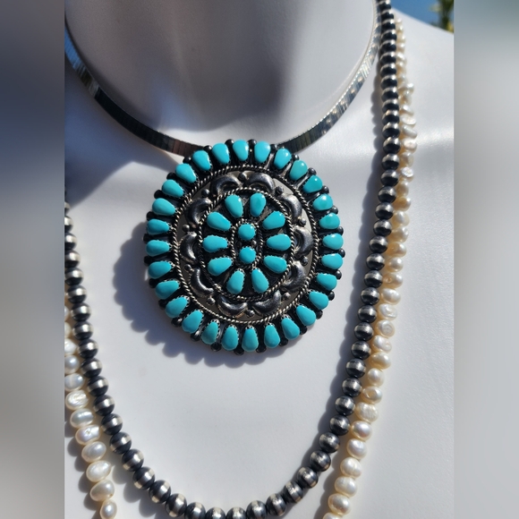 Turquoise and Silver Circular Brooch NATIVE MADE - Picture 5 of 17